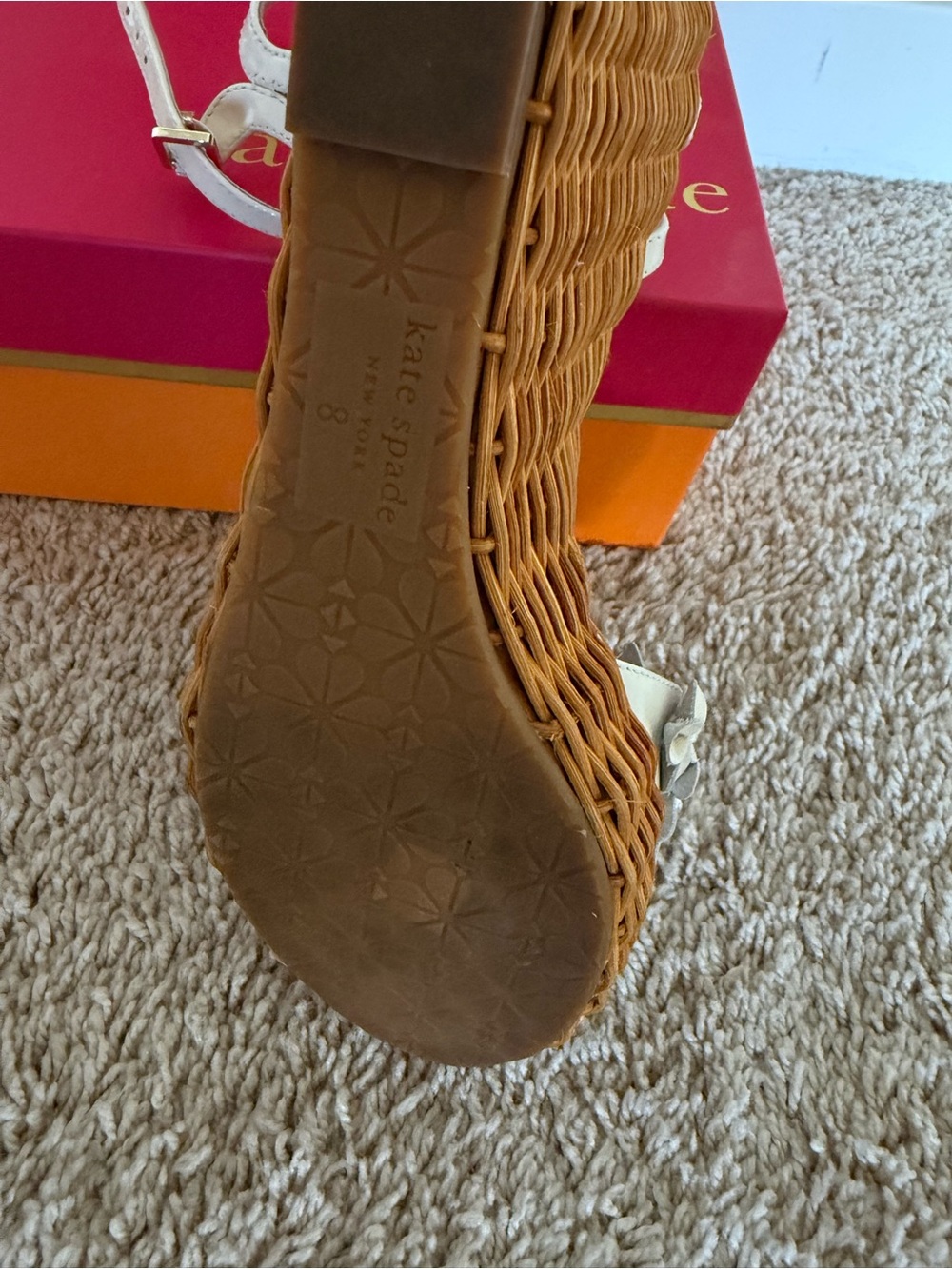 Kate Spade New York Fiori wicker wedge. Size 8 - Picture 8 of 8
